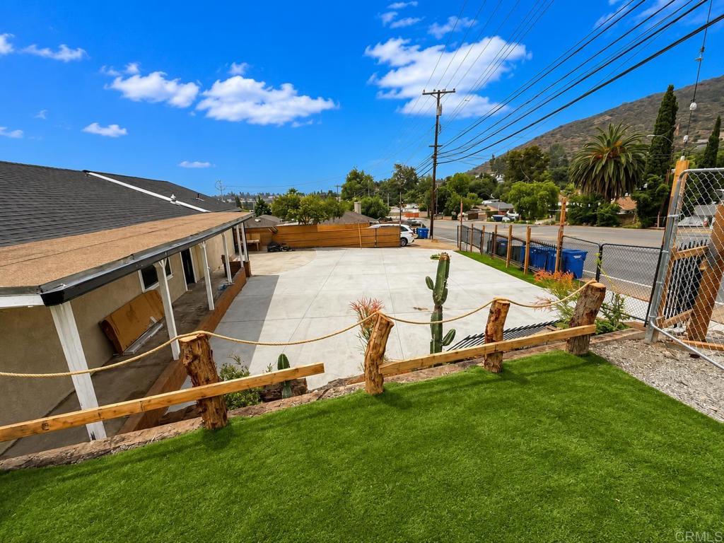 8327 Winter Gardens Property Photo 7