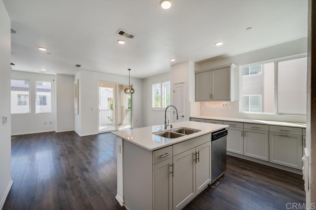 1207 Paseo Seashore 82 Property Photo 5