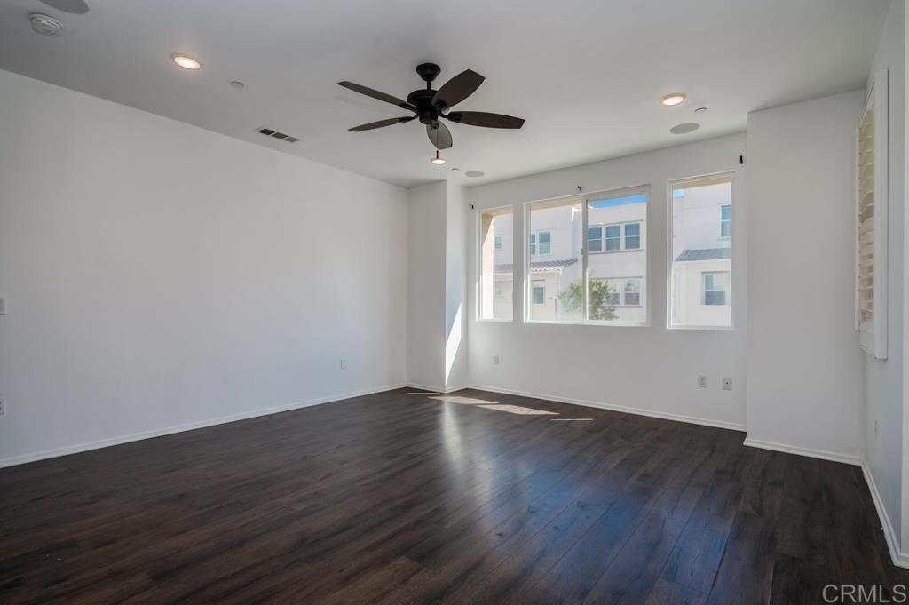 1207 Paseo Seashore 82 Property Photo 6