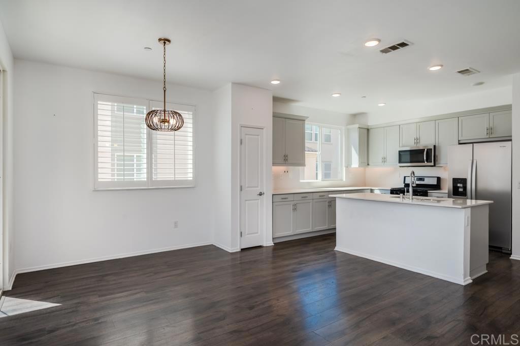 1207 Paseo Seashore 82 Property Photo 10