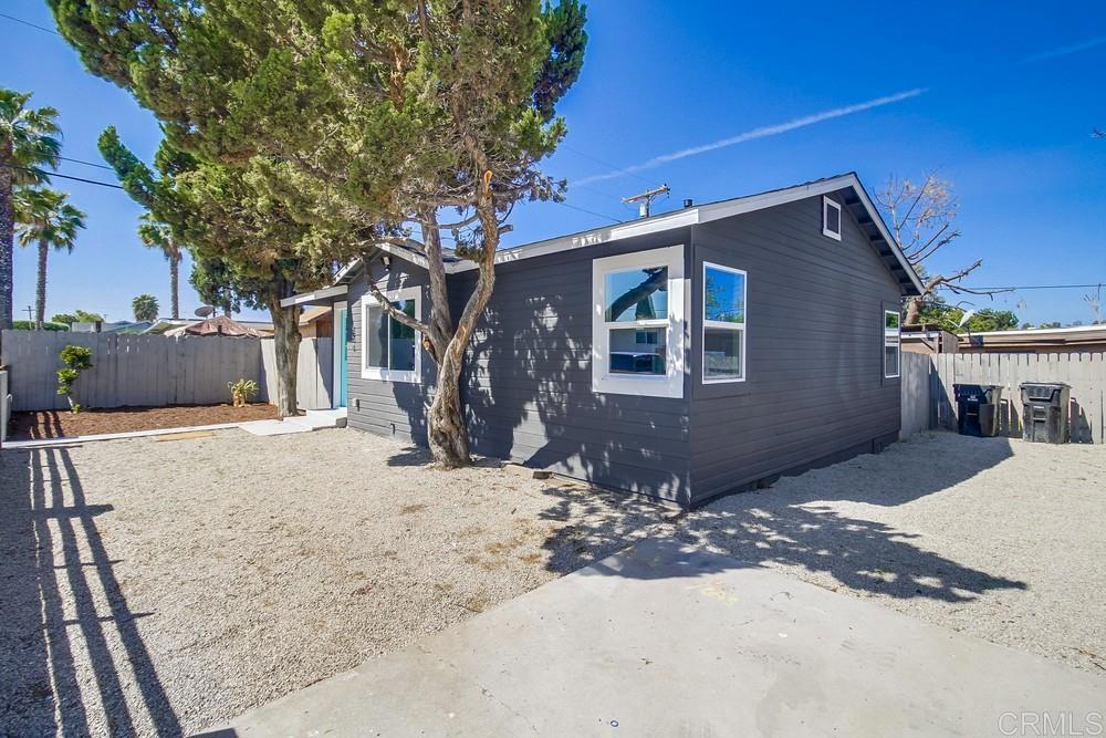 854 856 45th Street Property Photo 7