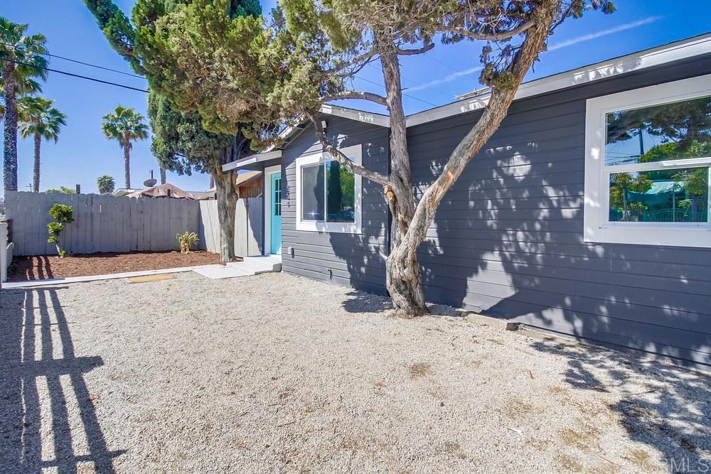 854 856 45th Street Property Photo 8