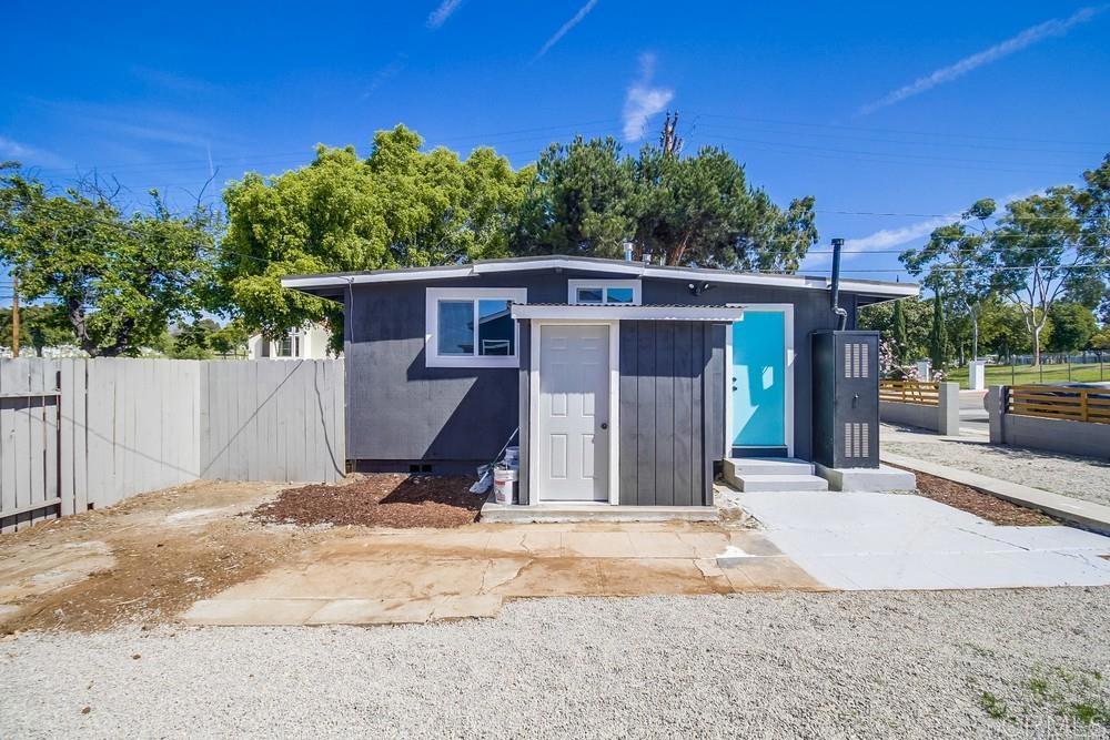 854 856 45th Street Property Photo 59