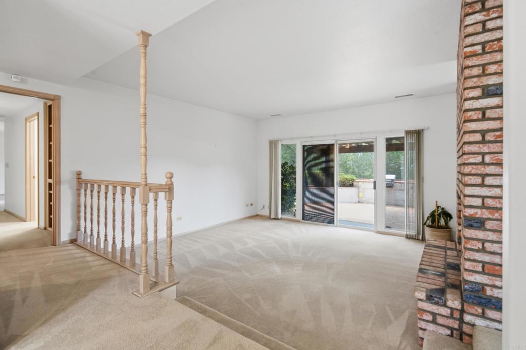 28104 Glenmeade Way Property Photo 9