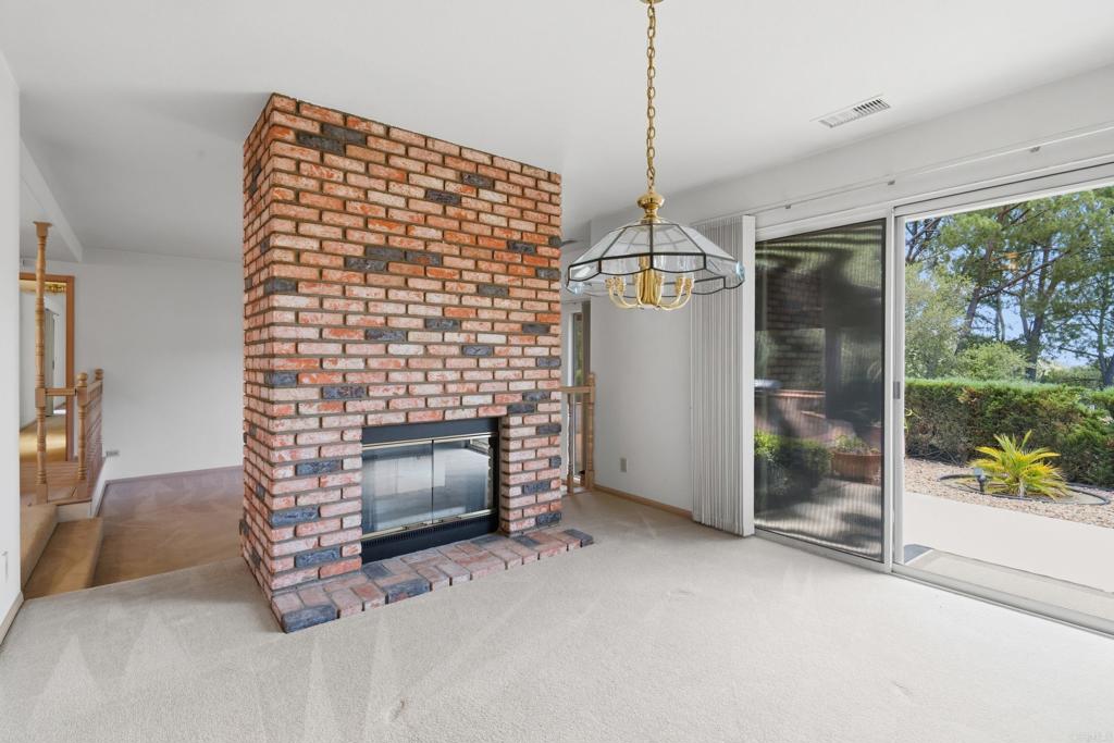 28104 Glenmeade Way Property Photo 10
