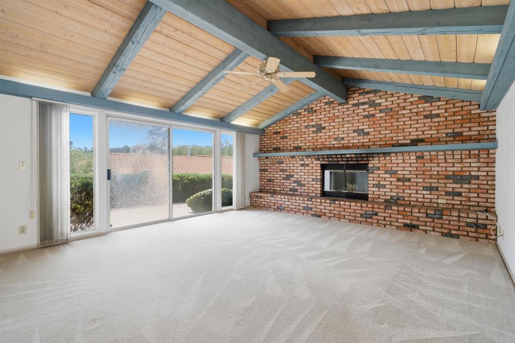 28104 Glenmeade Way Property Photo 13