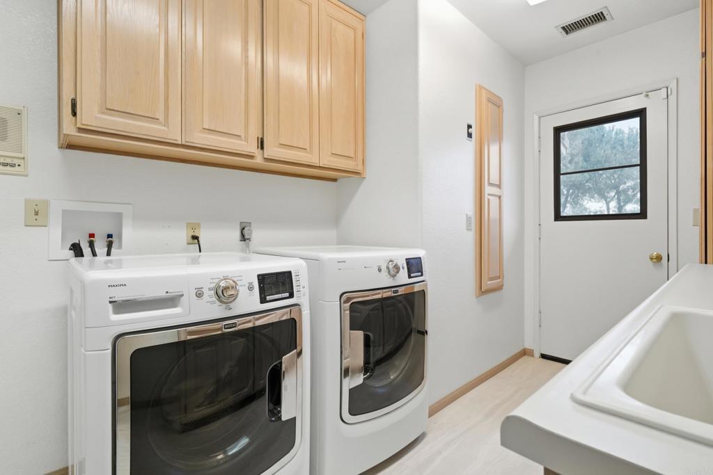 28104 Glenmeade Way Property Photo 22