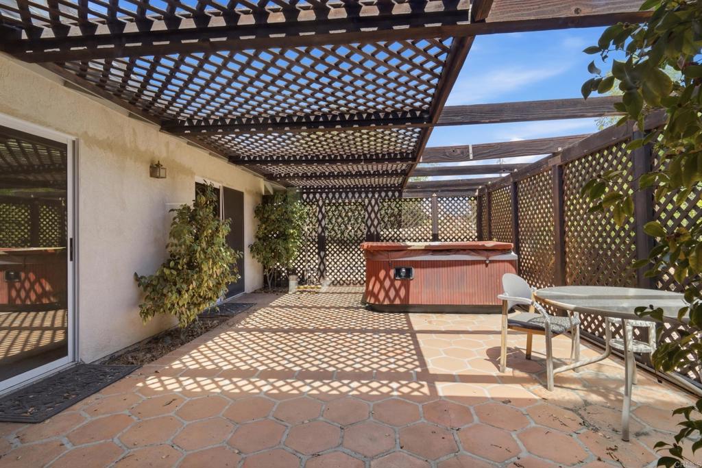 28104 Glenmeade Way Property Photo 33