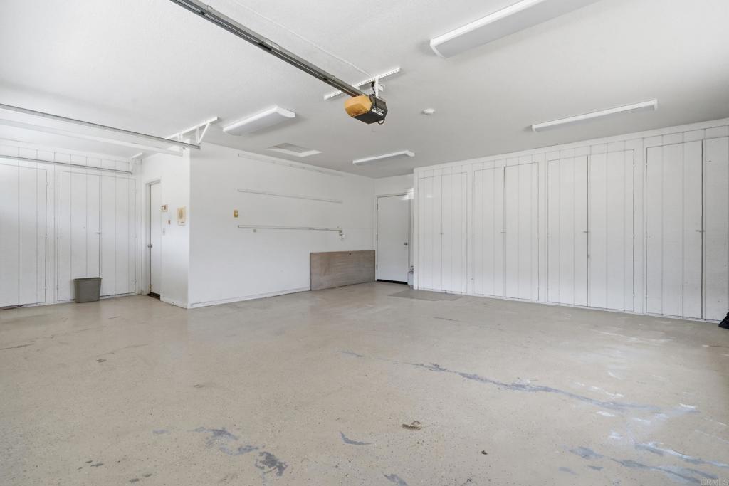 28104 Glenmeade Way Property Photo 36