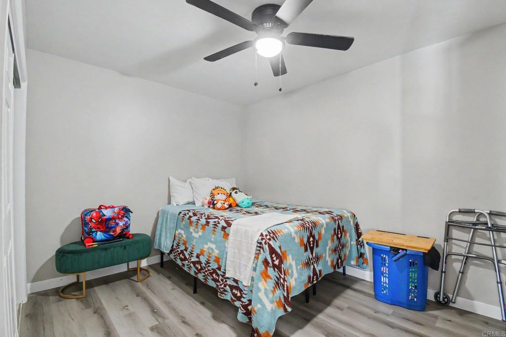 2610 Helix St. Property Photo 17