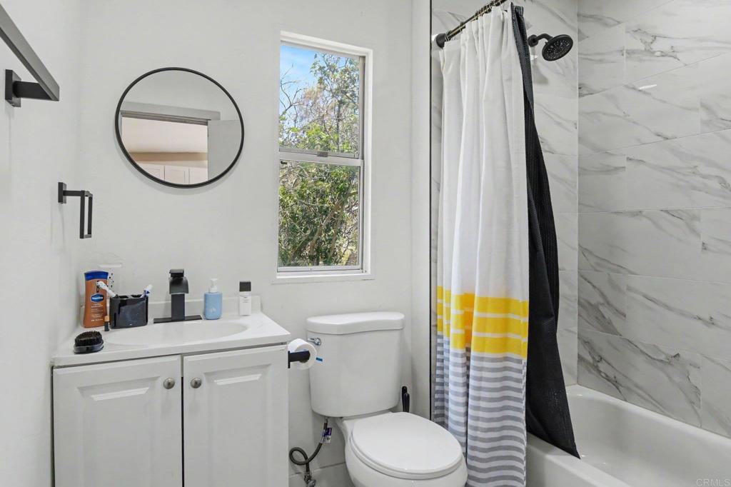 2610 Helix St. Property Photo 36