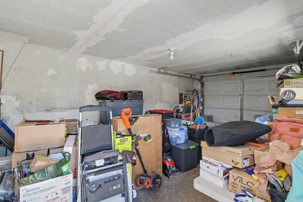 2610 Helix St. Property Photo 43
