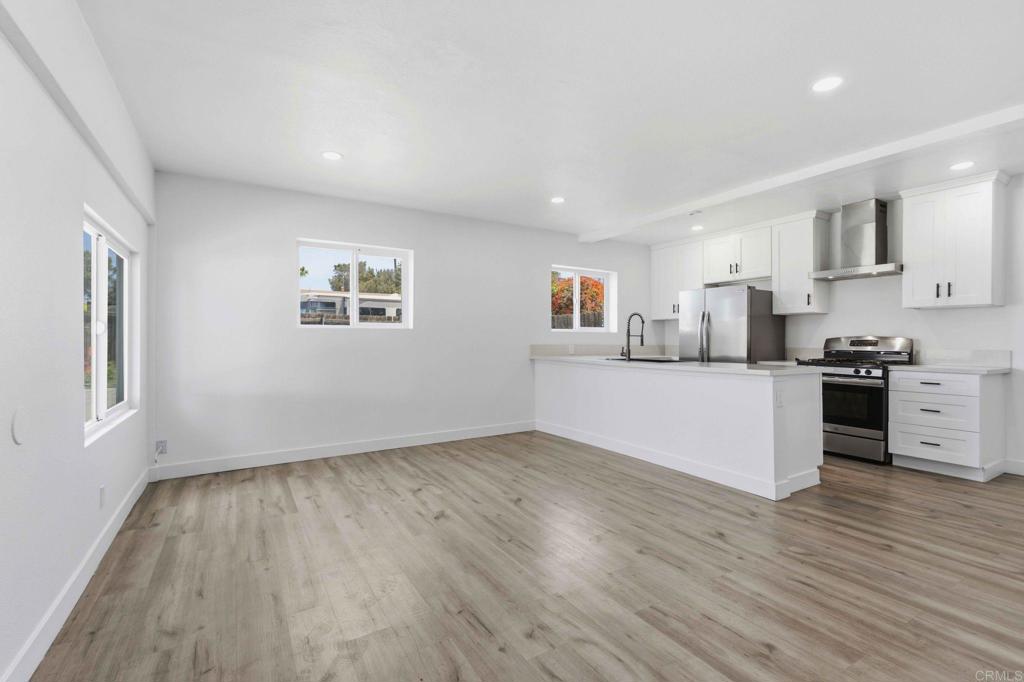 230 Zenith Street Property Photo 10