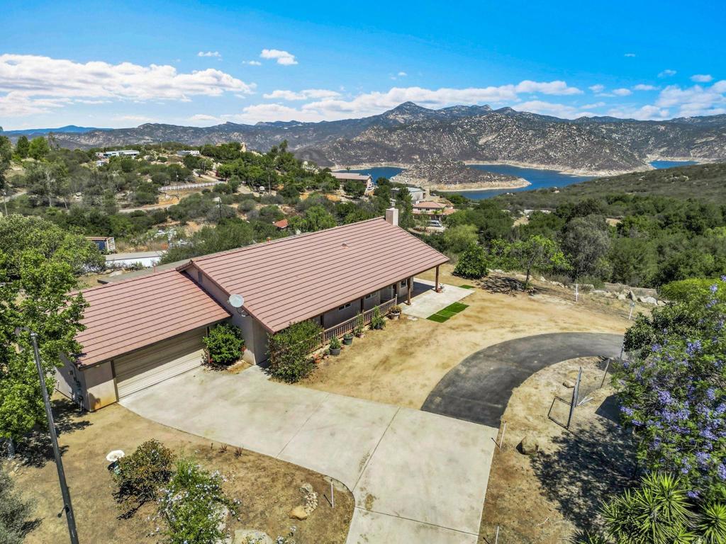 12460 Muth Valley Road Property Photo 3