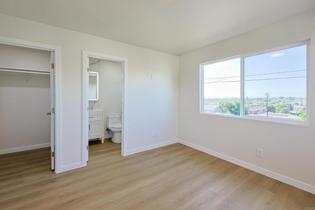 5740 Midwick St Property Photo 4