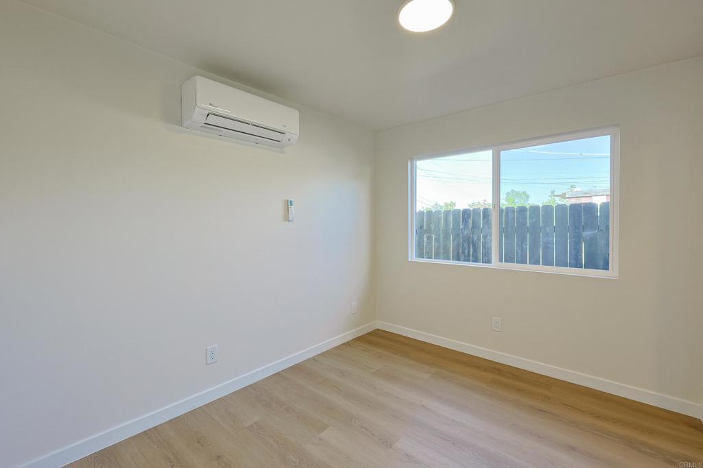 5740 Midwick St Property Photo 11
