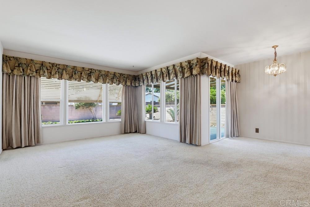 7326 Glencliff Drive Property Photo 4