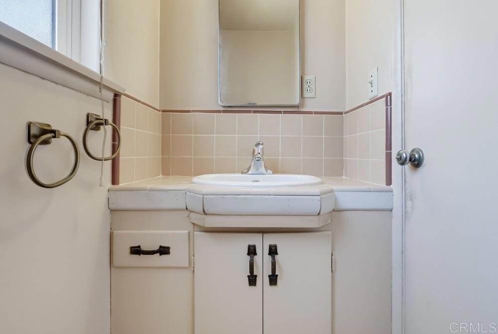 7326 Glencliff Drive Property Photo 14