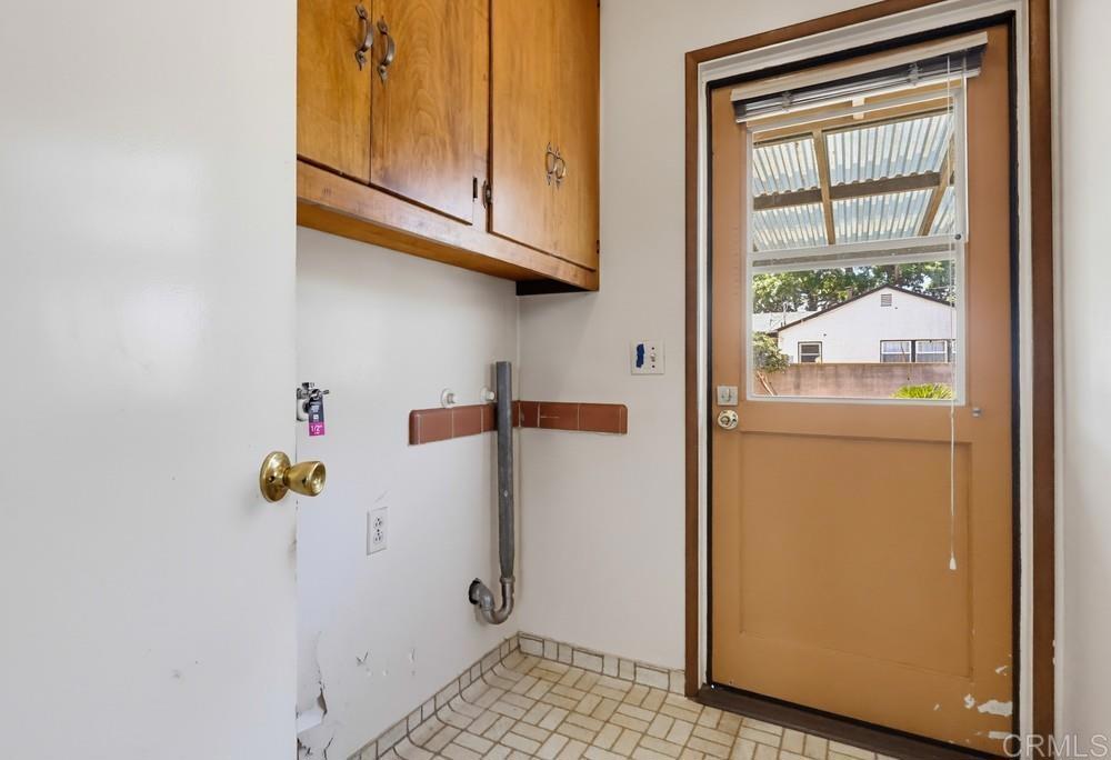 7326 Glencliff Drive Property Photo 15