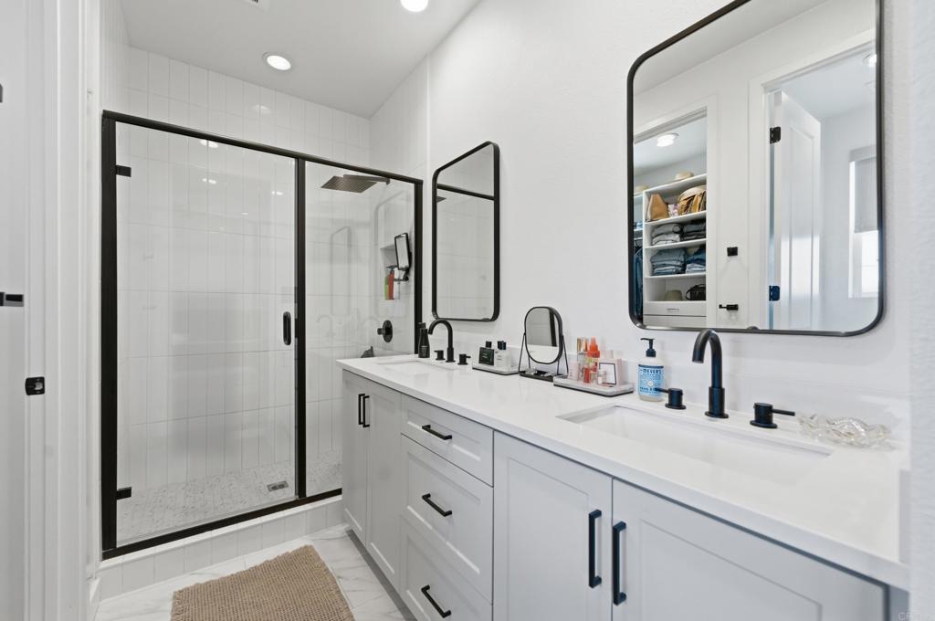 370 Volary Glen Property Photo 18