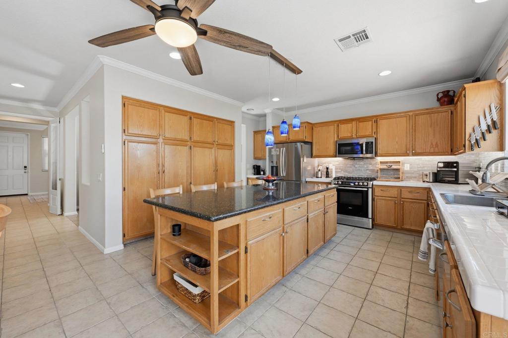 5186 Cobalt Way Property Photo 8
