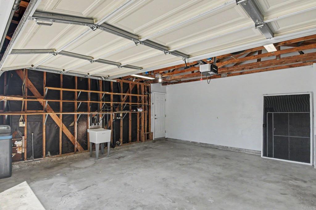 104 Lechuza Ln Property Photo 36