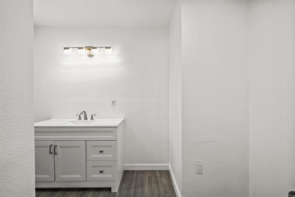721 Del Mar Avenue Property Photo 18
