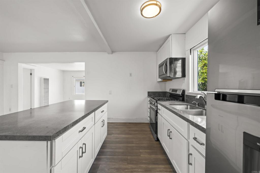 721 Del Mar Avenue Property Photo 38