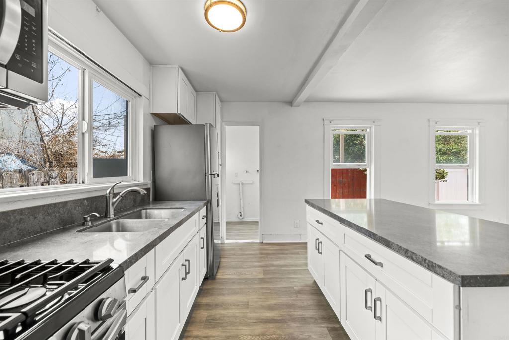 721 Del Mar Avenue Property Photo 39