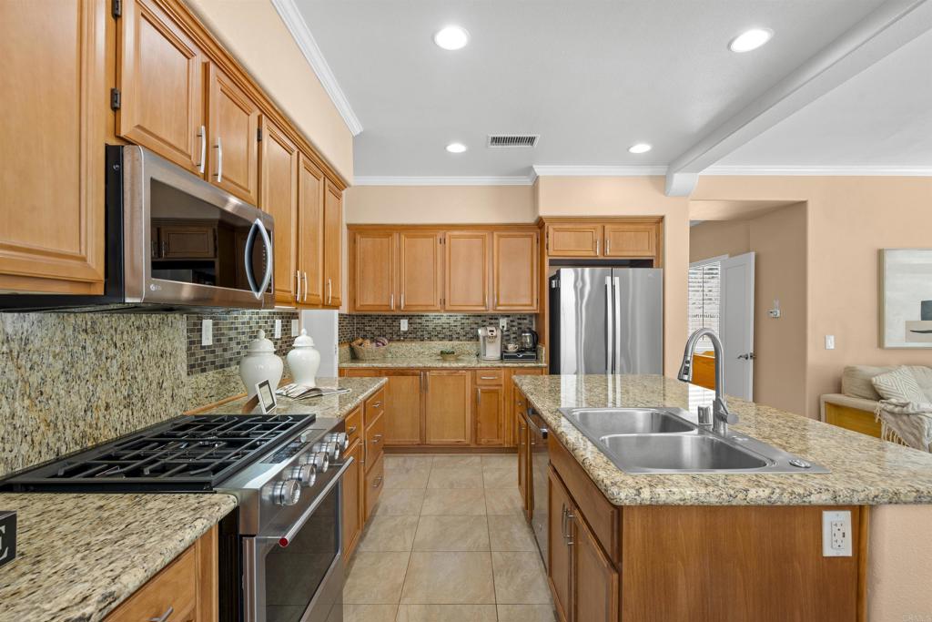 5345 Topsail Drive Property Photo 11