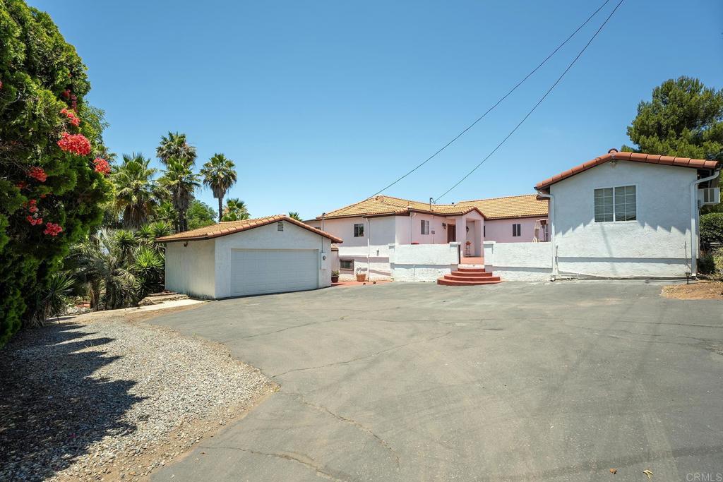 2410 Euclid Ave Property Photo 8
