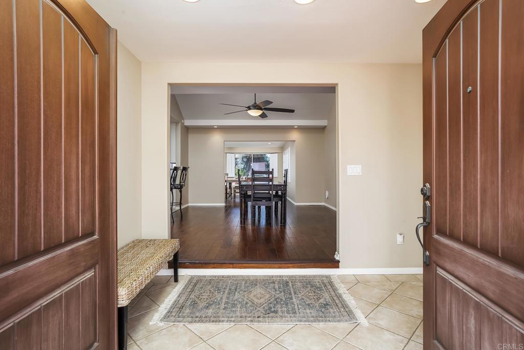 2410 Euclid Ave Property Photo 12