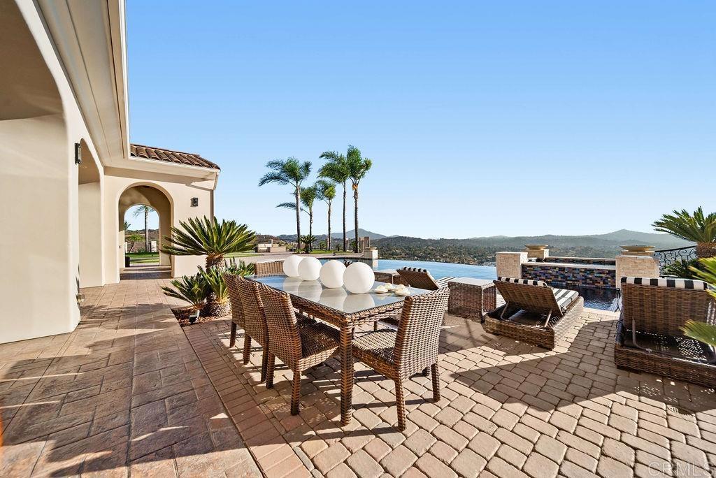 2424 Cerro Sereno Property Photo 64
