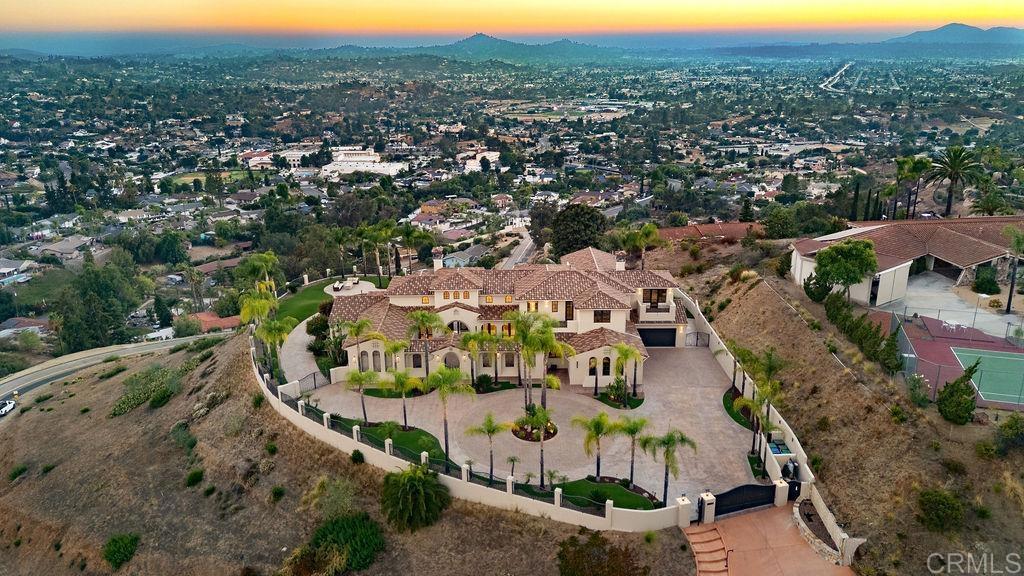 2424 Cerro Sereno Property Photo 70