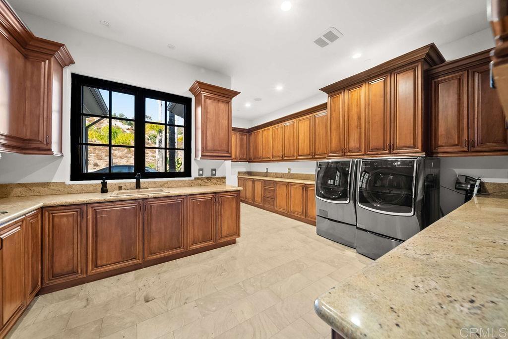 2424 Cerro Sereno Property Photo 73