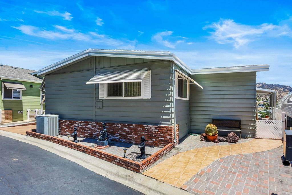 9500 Harritt Spc 190 Property Photo 2