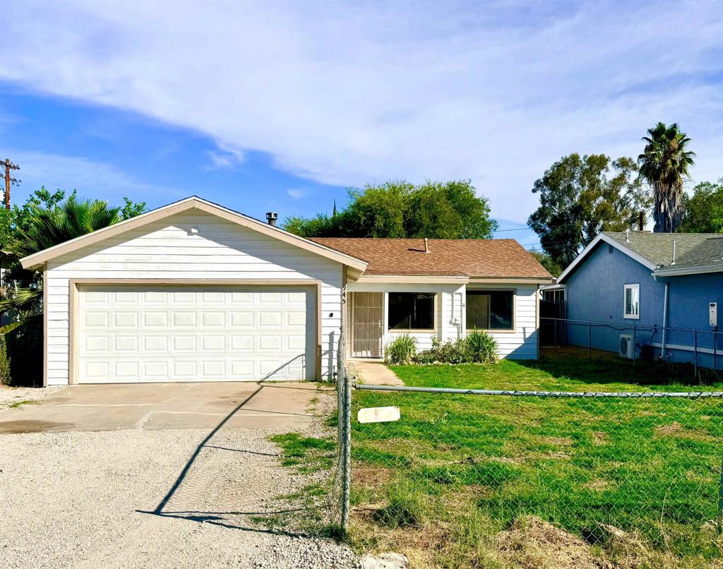 945 E Street Property Photo 1