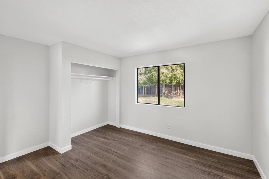 945 E Street Property Photo 18