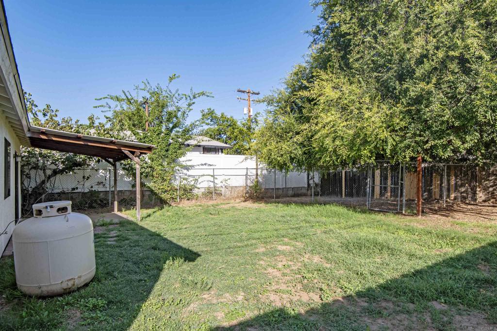 945 E Street Property Photo 22