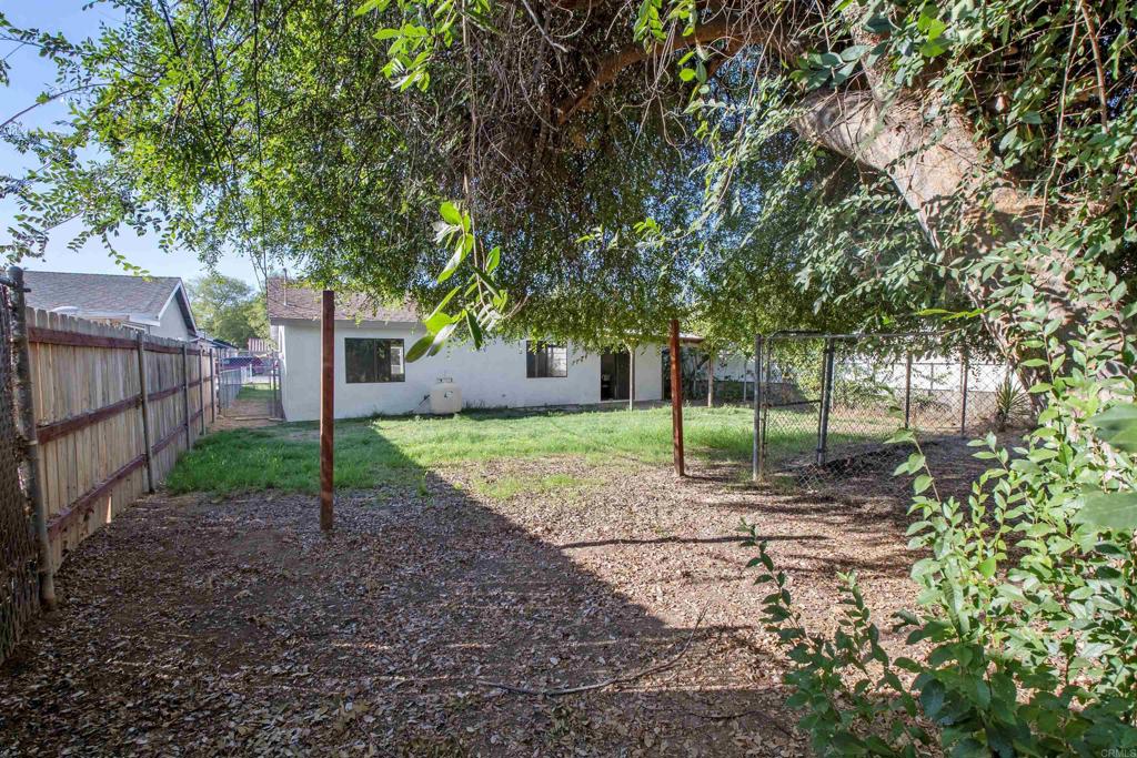 945 E Street Property Photo 23