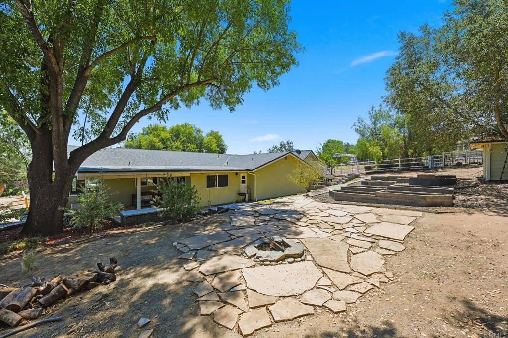 2438 Duraznitos Rd Property Photo 26