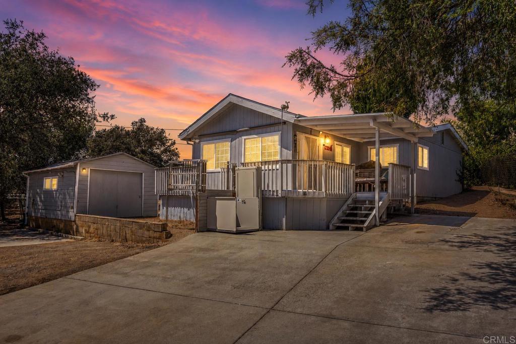 2430 Alpine Boulevard Property Photo 1
