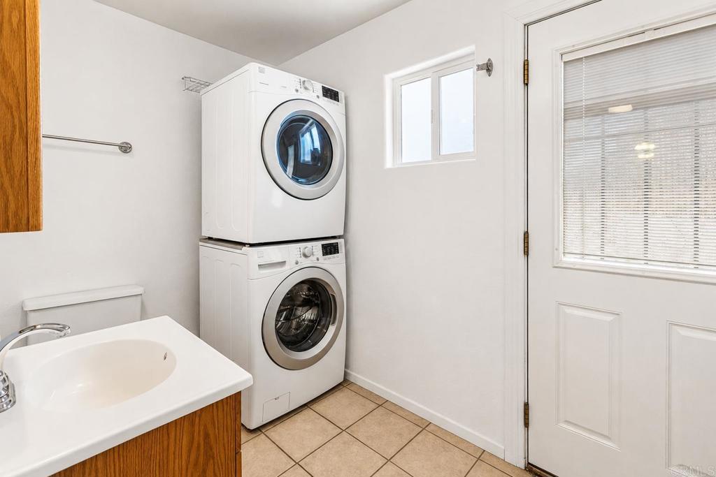 2430 Alpine Boulevard Property Photo 16