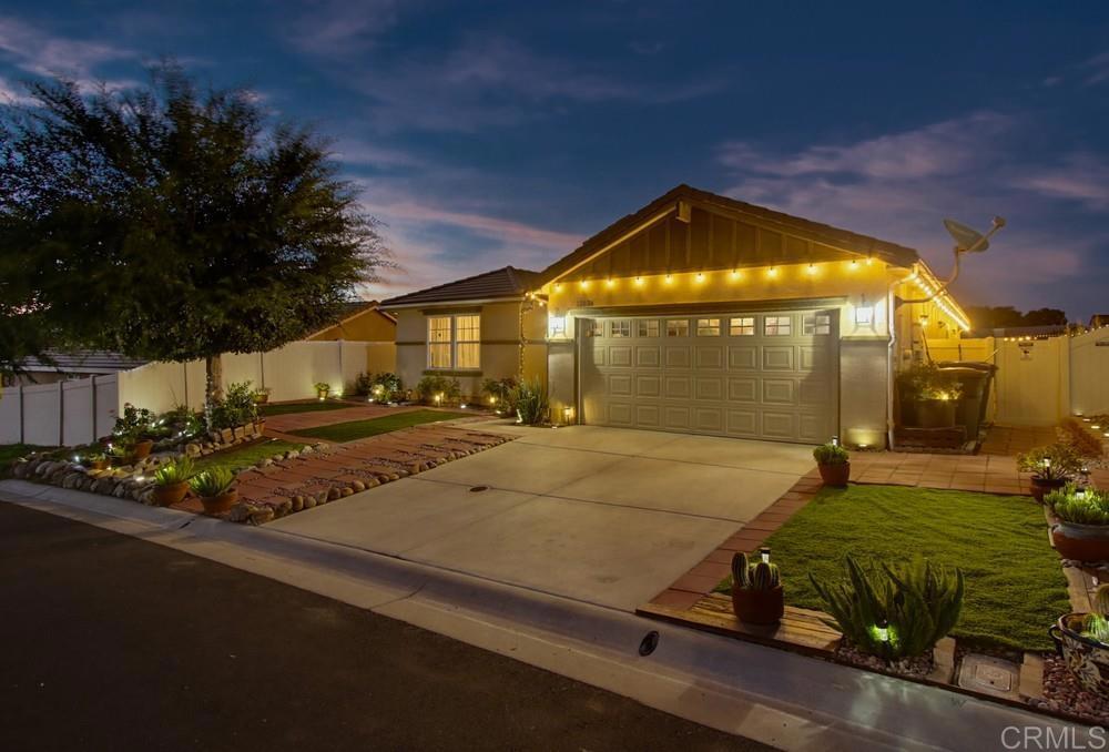 32024 Evening Primrose Trail Property Photo 1