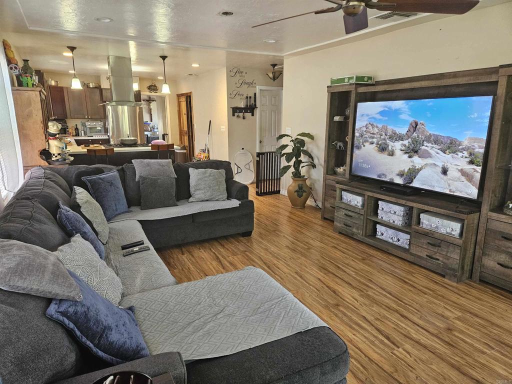 222 Los Alamos Property Photo 1