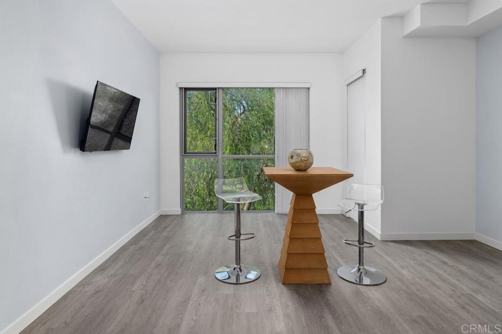 889 Date Street 324 Property Photo 16