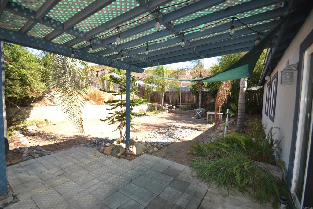 9925 Los Ranchitos Rd Property Photo 10