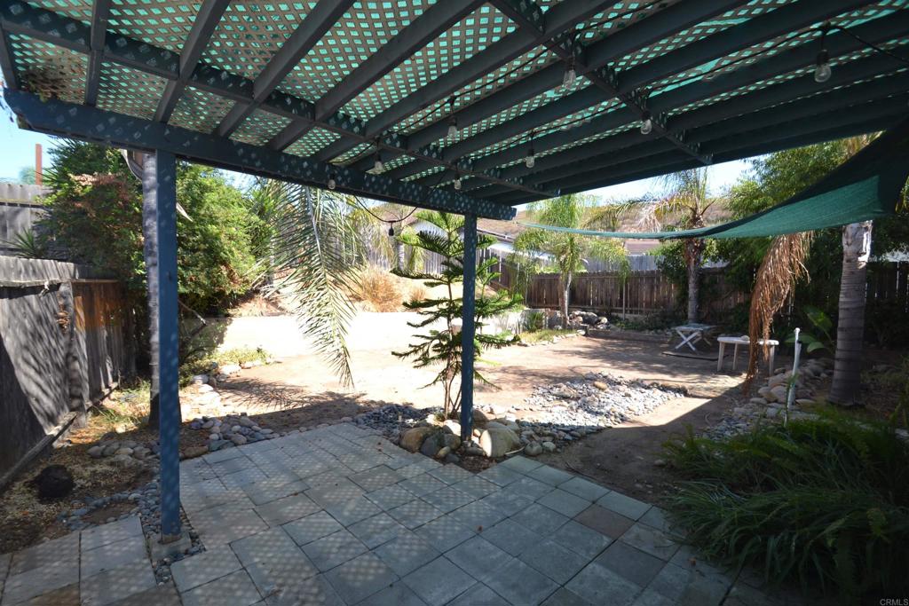 9925 Los Ranchitos Rd Property Photo 11