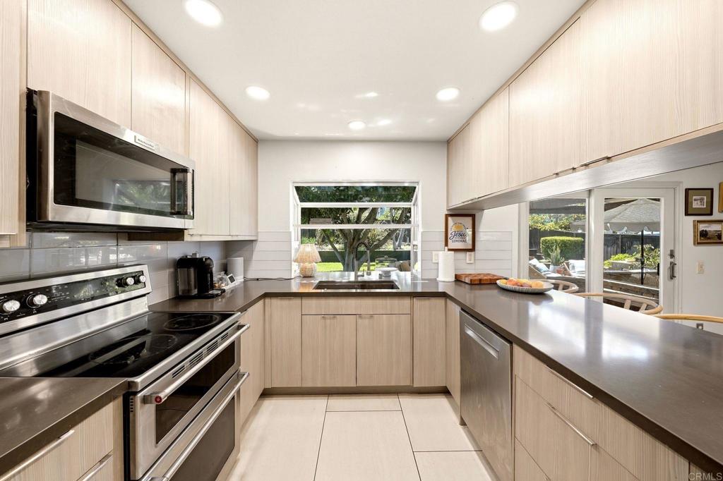512 Tranquil Court Property Photo 15