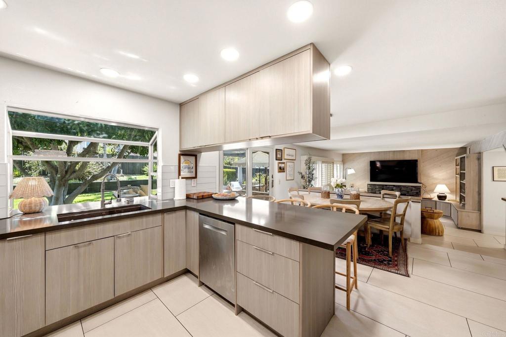 512 Tranquil Court Property Photo 16